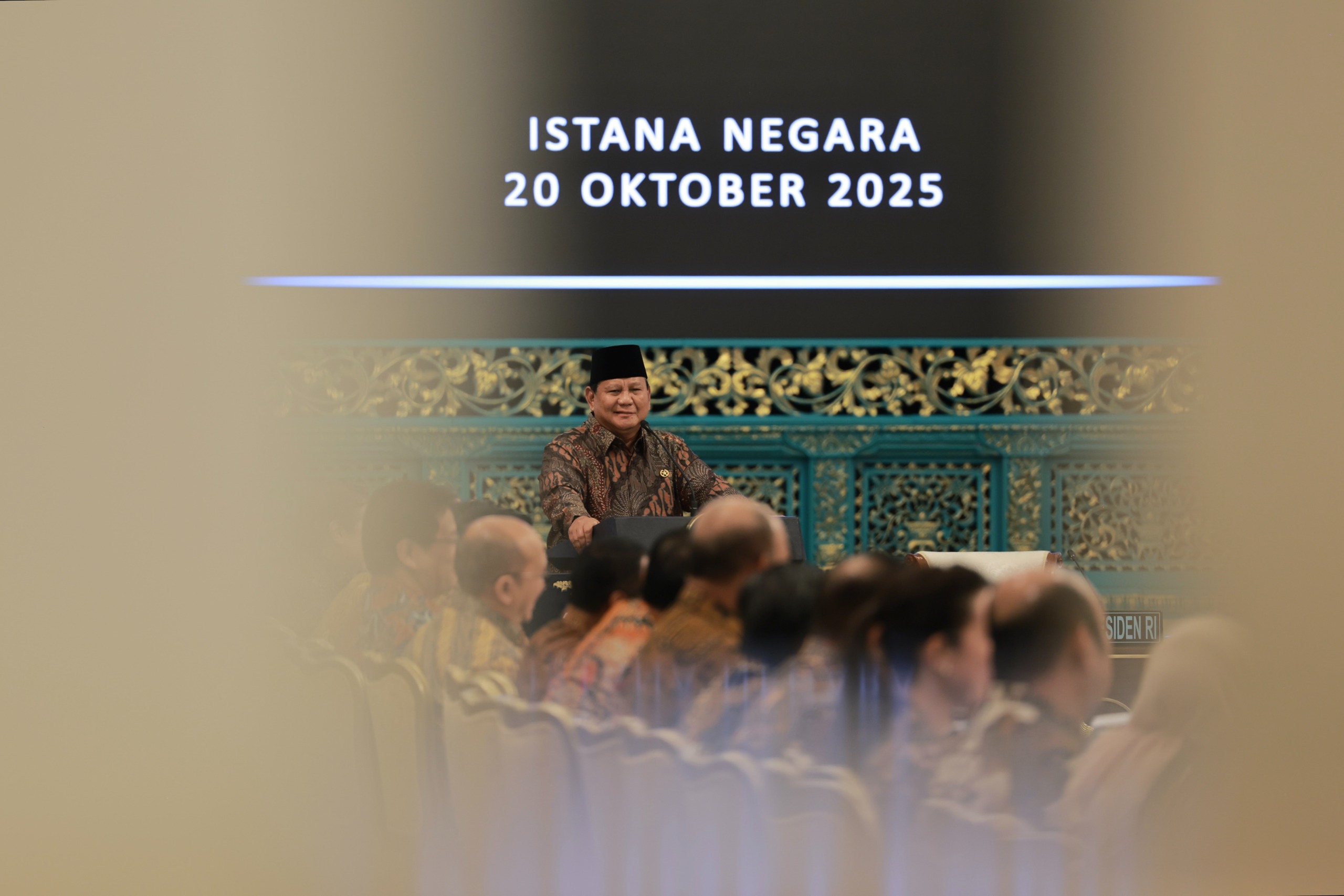 Prabowo: Tanggul Laut 535 Km di Pantura untuk Lindungi 50 Juta Warga dari Air Laut Naik