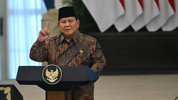 Setahun Pemerintahan Prabowo: Rp 306 T Anggaran Rawan Korupsi Dialihkan ke Program Pro-Rakyat